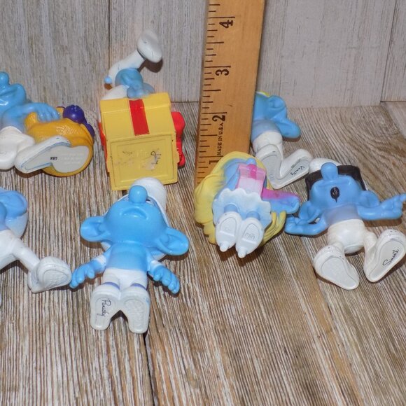 SMURF PLASTIC FIGURES TOYS CAKE TOPPER - Picture 10 of 10